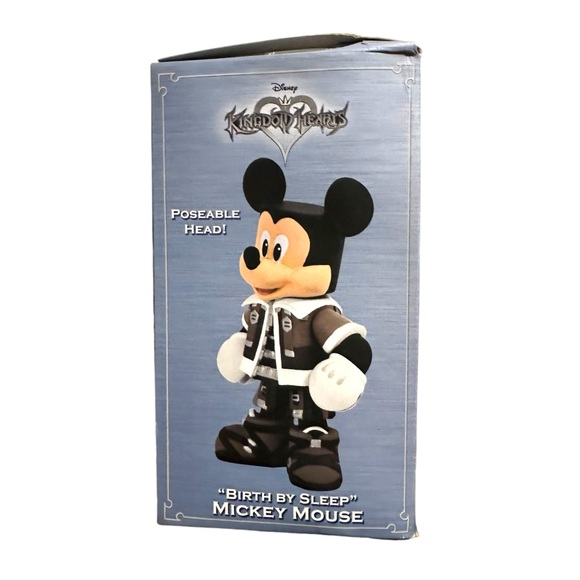 Disney Kingdom Hearts Vinimates "Birth By Sleep" Mickey Mouse Gamestop Exclusive - Picture 2 of 6